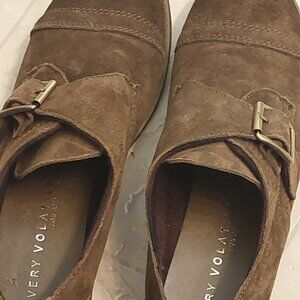 Very Volatile  loafers